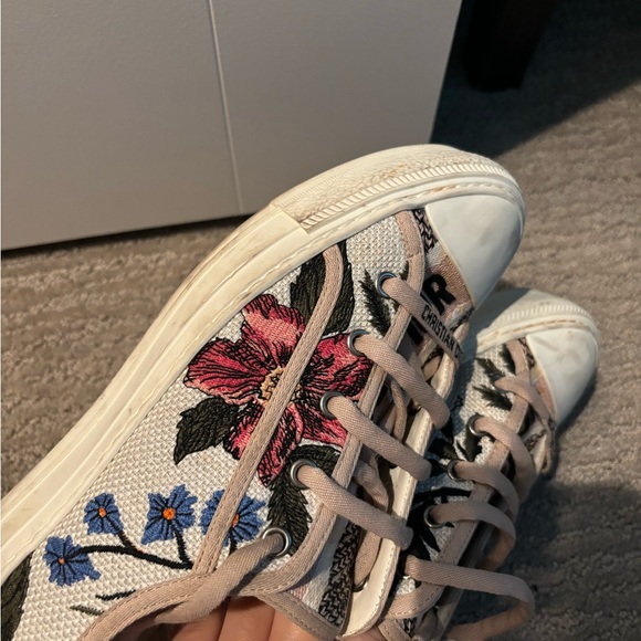 Dior Multicolor Floral Embroidered Canvas Walk N Dior Low Top Sneakers - Picture 3 of 4